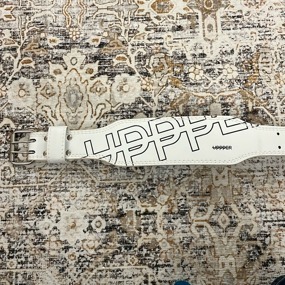 Upper gear lifting belt white